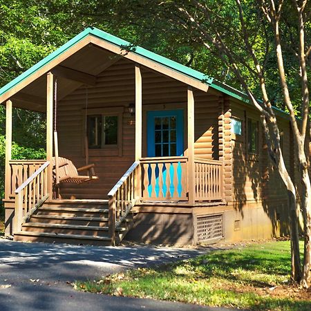 Отель Carowinds Camp Wilderness Шарлотт Экстерьер фото